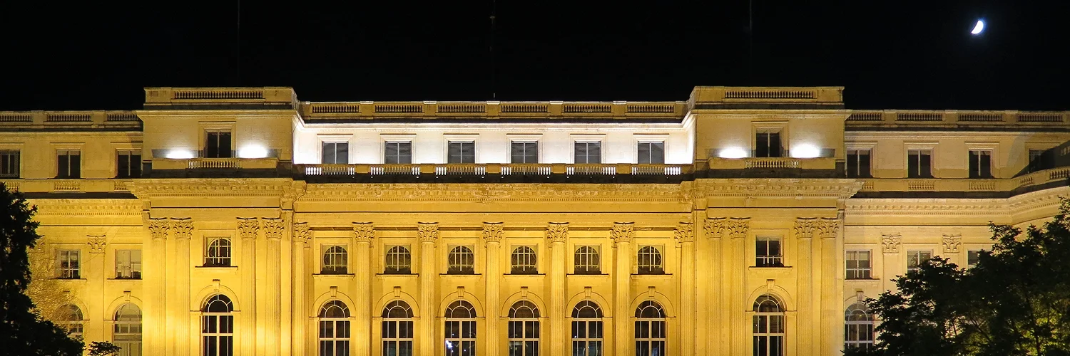 The_Royal_Palace_(AP4K1357_1PS)_(29291577856) 1 (1).webp